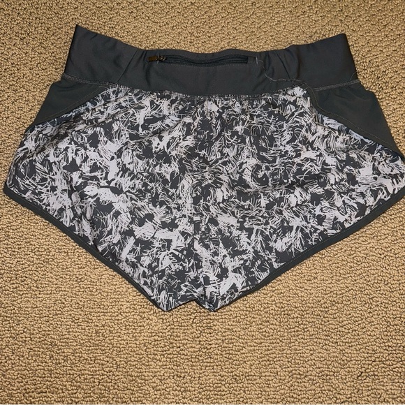 NIKE AND UNDER ARMOUR RUNNING SHORTS BUNDLE - Picture 6 of 16